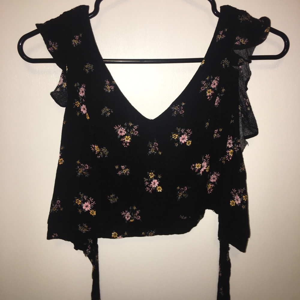 Pacsun open back tie floral top